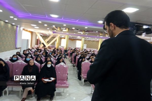 برگزاری همایش تغییرات کنکور در کاشمر