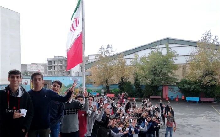 یکی از راه‌های تربیت تمام ساحتی دانش‌آموزان، فعالیت در شورای دانش‌آموزی است