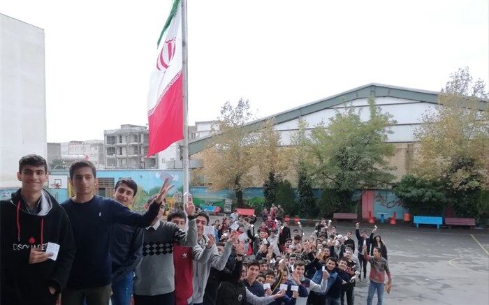 یکی از راه‌های تربیت تمام ساحتی دانش‌آموزان، فعالیت در شورای دانش‌آموزی است