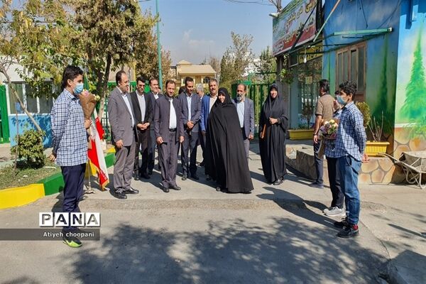 برگزاری نشست هم‌اندیشی مدیر و مسئولان اداره آموزش و پرورش منطقه ۲ با شهردار منطقه