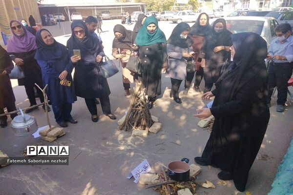برگزاری کارگاه آموزشی مربیان سازمان دانش‌آموزی ناحیه ۳ شیراز