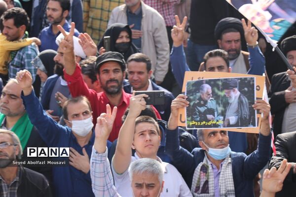 راهپیمایی مردم غیور مشهد در محکومیت حادثه شاهچراغ