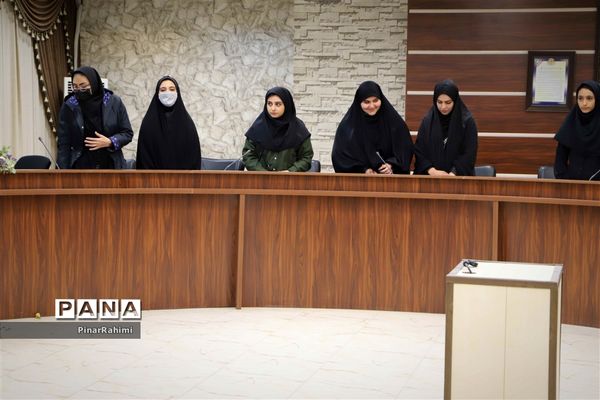 نشست هم‌اندیشی فعالان رسانه‌ای دهه هشتادی