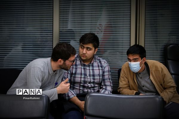 نشست هم‌اندیشی فعالان رسانه‌ای دهه هشتادی