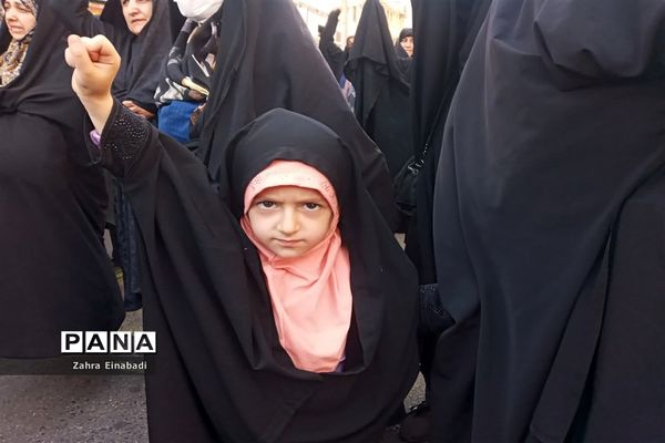 راهپیمایی مردم ملارد به مناسبت حادثه تروریستی شهدای حرم شاهچراغ (ع)