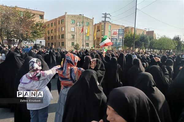 راهپیمایی مردم ملارد به مناسبت حادثه تروریستی شهدای حرم شاهچراغ (ع)