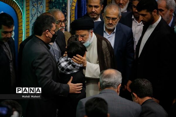 نماز جمعه عبادی _سیاسی تهران و راهپیمایی عظیم سراسری در محکومیت آشوب و ترور