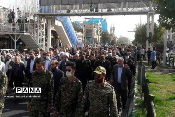 راهپیمایی باشکوه مردم شهرستان قرچک