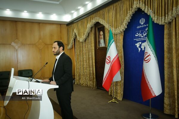 نشست خبری سخنگوی دولت