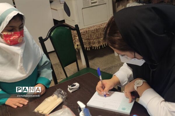 برگزاری طرح ویزیت رایگان دانش‌آموزان در دبستان شهید بنت‌الهدی (س) فیروزکوه