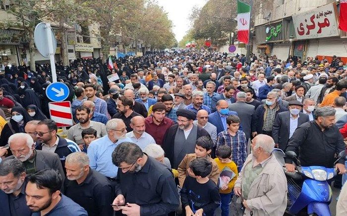 راهپیمایی قزوینی‌ها در محکومیت حادثه تروریستی شیراز