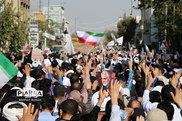 اعلام انزجار مردم قم از عملیات تروریستی در شیراز