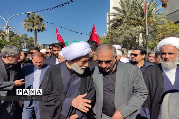 تشییع پیکر شهدای اقدام تروریستی حرم مطهر شاهچراغ (ع)