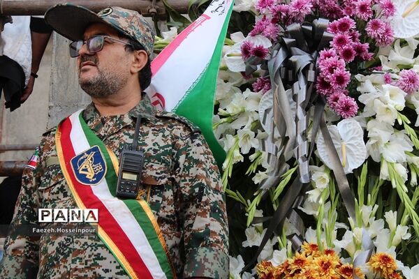 مراسم تشییع و وداع با «شهید امیر‌کمندی» در شهرستان بهارستان