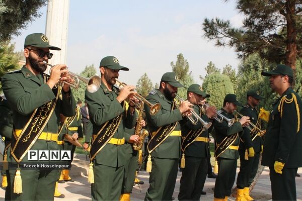 مراسم تشییع و وداع با «شهید امیر‌کمندی» در شهرستان بهارستان