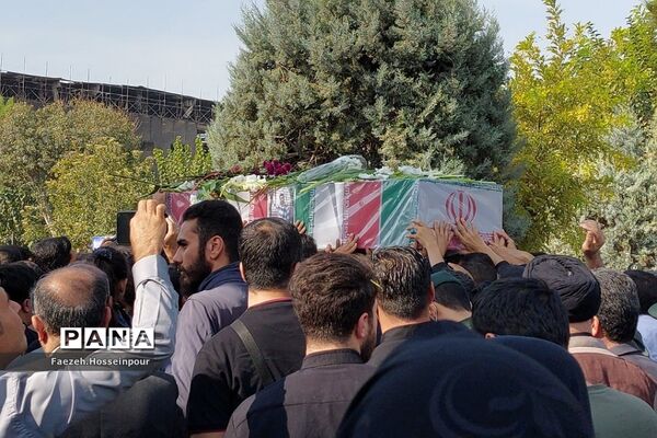 مراسم تشییع و وداع با «شهید امیر‌کمندی» در شهرستان بهارستان
