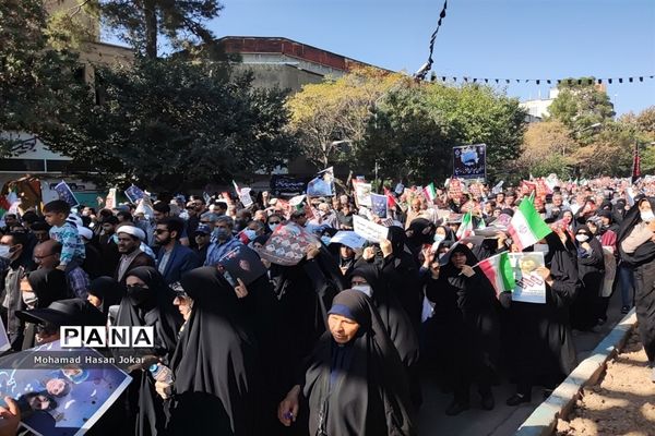 تشییع پیکر شهدای تروریستی حرم مطهر شاهچراغ (ع)