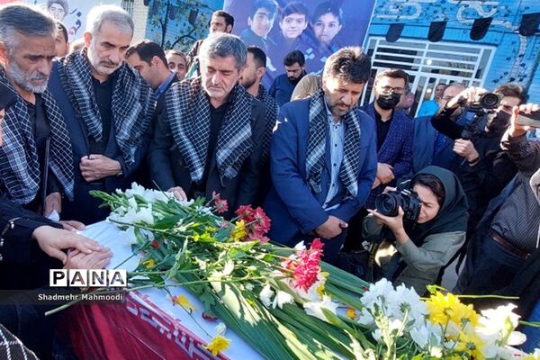 آیین گلباران کلاس درس دانش‌آموز شهید‌شیرازی با حضور وزیر آموزش و پرورش