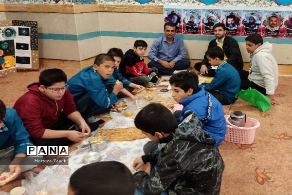 روز غذای سالم در دبستان برکت رضوی ملارد