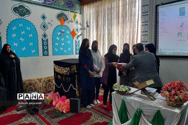 افتتاحیه طرح مصباح‌الهدی در دبیرستان همت
