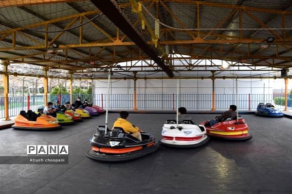 آشنایی با مجموعه تفریحی دریاچه چیتگر