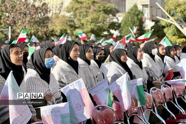 نواختن زنگ استکبارستیزی در مدارس کرمانشاه