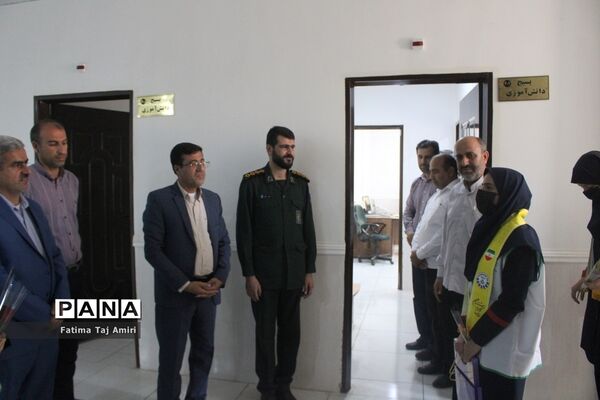 ‌دانش‌آموزان عضو سازمان دانش‌آموزی استان بوشهر روز بسیج را گرامی داشتند