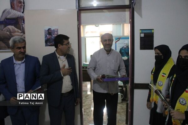 ‌دانش‌آموزان عضو سازمان دانش‌آموزی استان بوشهر روز بسیج را گرامی داشتند