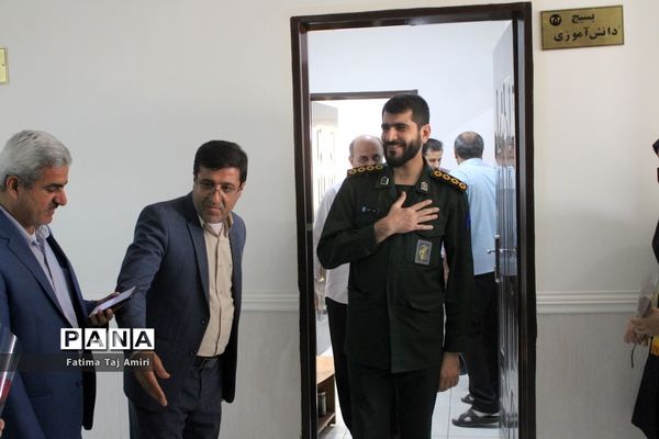 ‌دانش‌آموزان عضو سازمان دانش‌آموزی استان بوشهر روز بسیج را گرامی داشتند