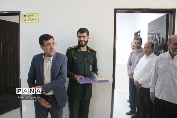 ‌دانش‌آموزان عضو سازمان دانش‌آموزی استان بوشهر روز بسیج را گرامی داشتند