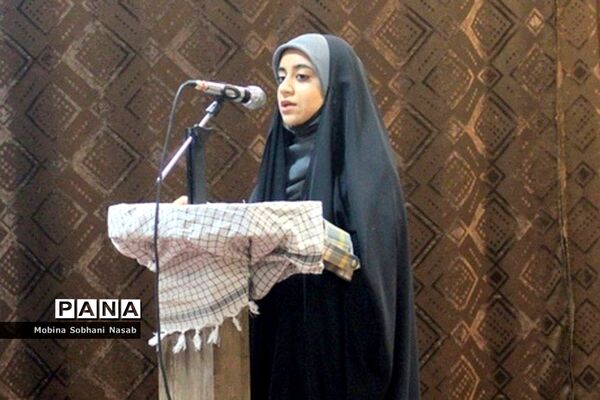 دیدار نماینده ولی فقیه در استان و امام جمعه بوشهر با جوانان