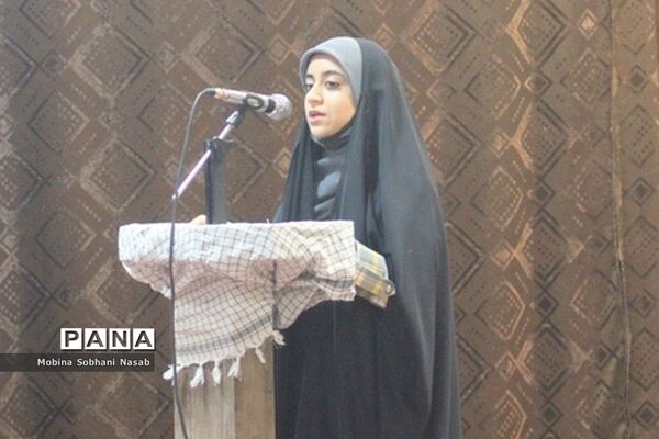 دیدار نماینده ولی فقیه در استان و امام جمعه بوشهر با جوانان