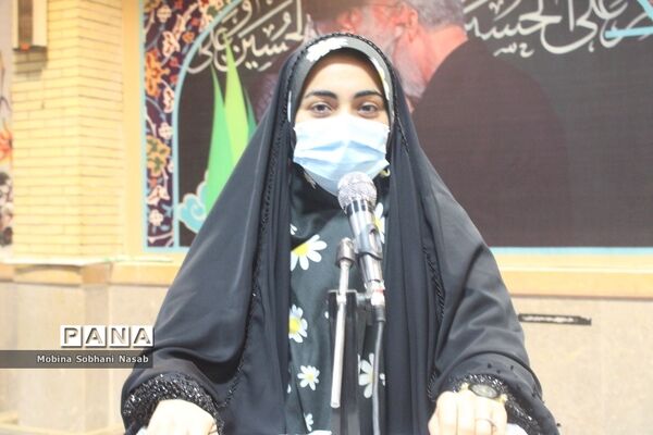 دیدار نماینده ولی فقیه در استان و امام جمعه بوشهر با جوانان