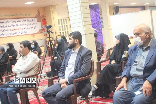 دیدار نماینده ولی فقیه در استان و امام جمعه بوشهر با جوانان