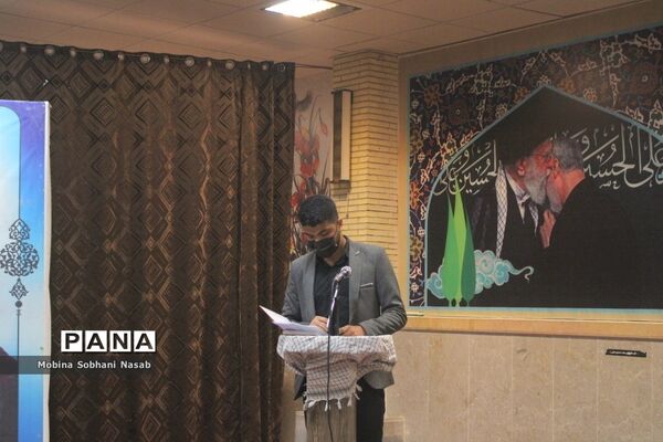 دیدار نماینده ولی فقیه در استان و امام جمعه بوشهر با جوانان