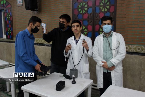 اولین دوره نمایشگاهی دستاوردهای دانش‌آموزان دبیرستان نمونه دولتی هفده شهریور