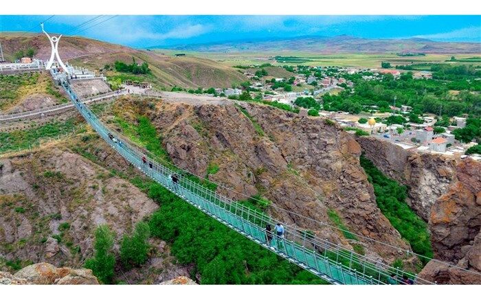 پل معلق هیر با سرمایه‌گذاری ۳ هزار میلیارد ریالی توسعه می‌یابد