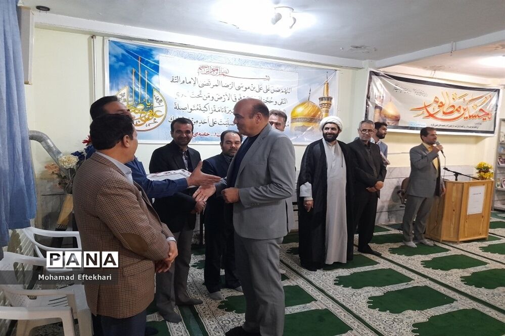 نشست شورای دبیران دبیرستان پسرانه نمونه آیت‌الله خامنه‌ای کاشمر