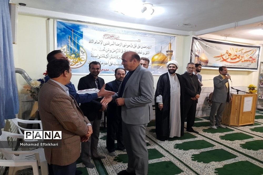 نشست شورای دبیران دبیرستان پسرانه نمونه آیت‌الله خامنه‌ای کاشمر