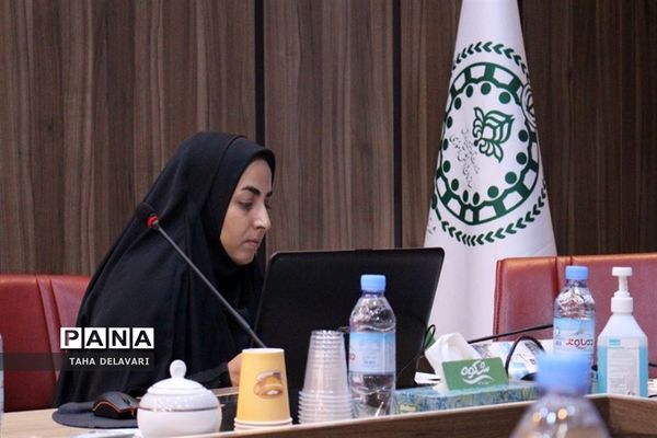 نشست مشترک هیات رئیسه مجلس و مجامع دانش‌آموزی شهرستان‌های استان تهران