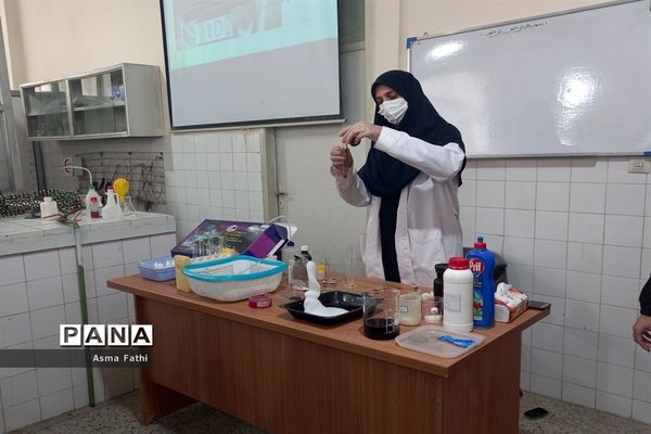 کارگاه حضوری پژوهش‌سرای رازی ناحیه۲ به‌مناسبت روز آزمایشگاه