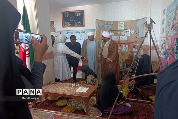 نمایشگاه پدافند غیرعامل در هامون