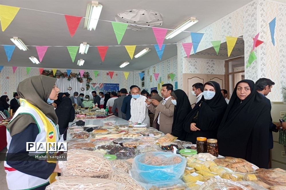 نمایشگاه پدافند غیرعامل در هامون