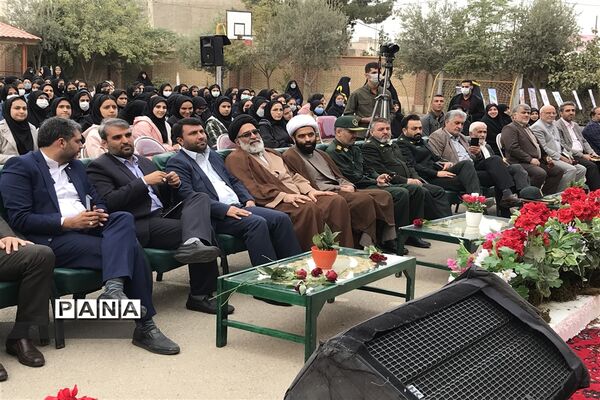آیین نواختن زنگ استکبار‌ستیزی در ورامین