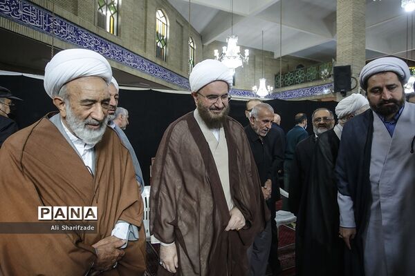 مراسم تشییع پیکر آیت‌ الله اختری