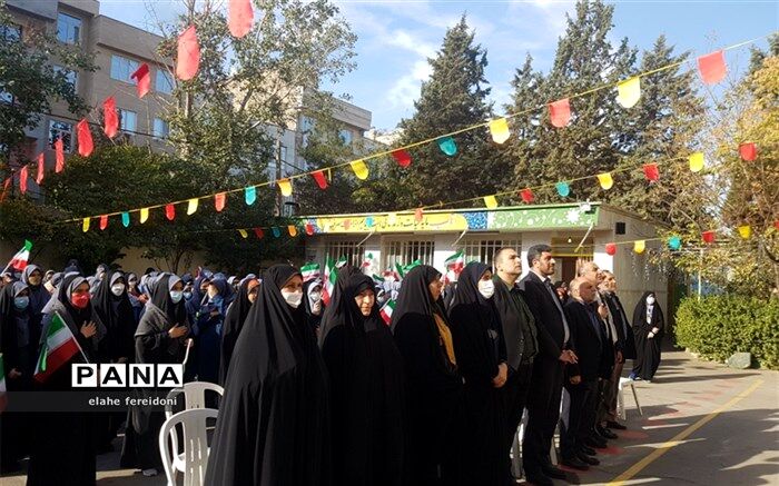 اوج تقابل حق علیه باطل در روز ١٣ آبان بوده است