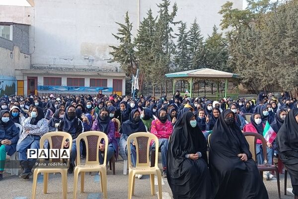 نواختن زنگ استکبار‌ستیزی در آموزش و‌ پرورش رودهن