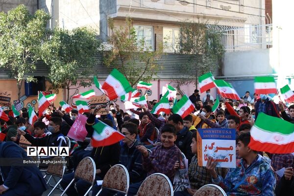 آیین استانی زنگ مبارزه با استکبار جهانی در زنجان