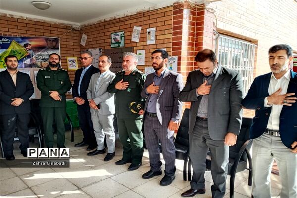 نواختن زنگ استکبار‌ستیزی در مدارس آموزش و پرورش ملارد