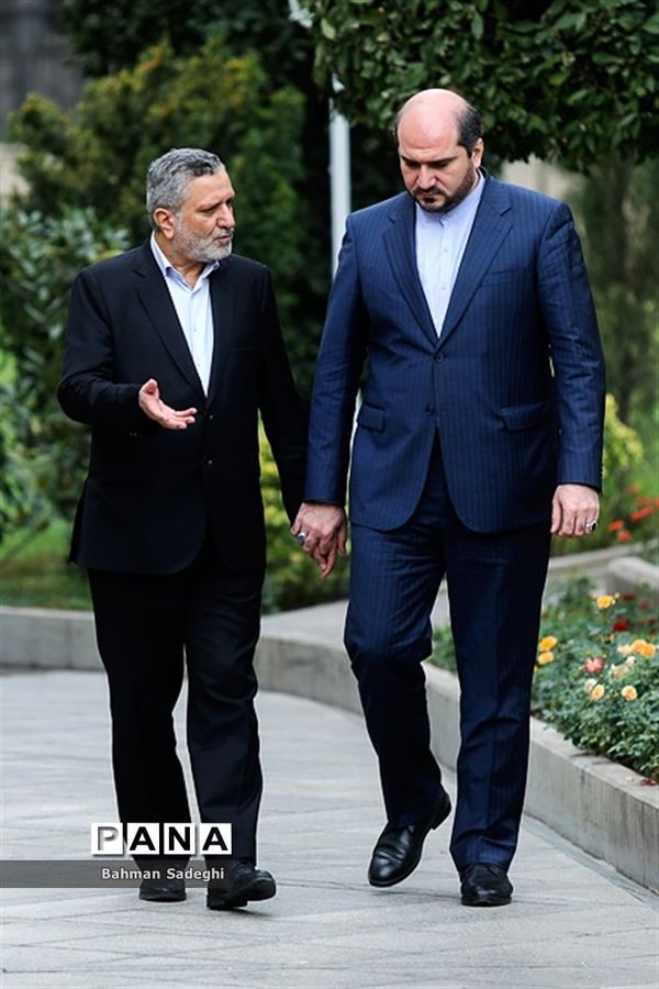 حاشیه جلسه هیات دولت - ۱۱ آبان